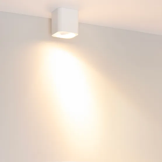 Фото #3 товара Светильник SP-ACENTO-S95x95-10W Warm2700 (WH, 20-45 deg, 230V) (Arlight, IP20 Металл, 5 лет)
